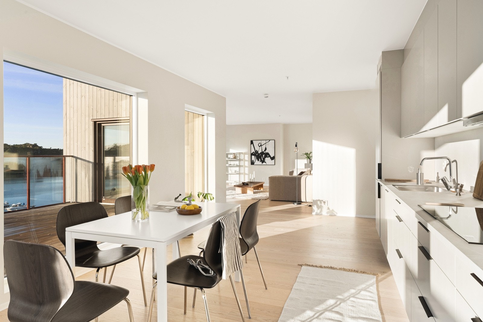 Topp moderne og tidløst kjøkken fra kvalitetsleverandøren HTH! Galleribilde