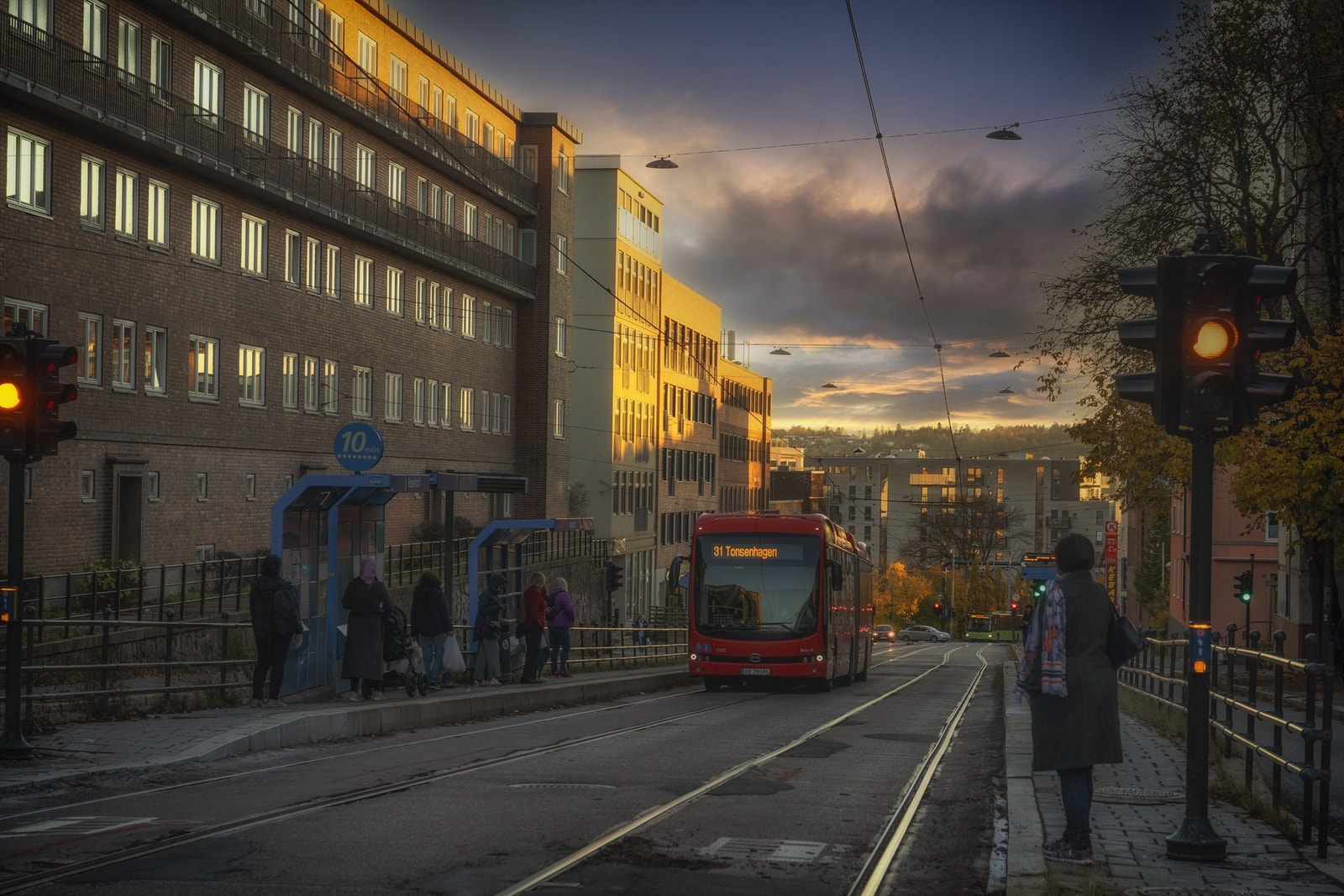 Meget godt kollektivtilbud på Sinsen, Rosenhoff og Carl Berner - alt innen gangavstand. T-bane, buss, trikk og flybuss. Galleribilde
