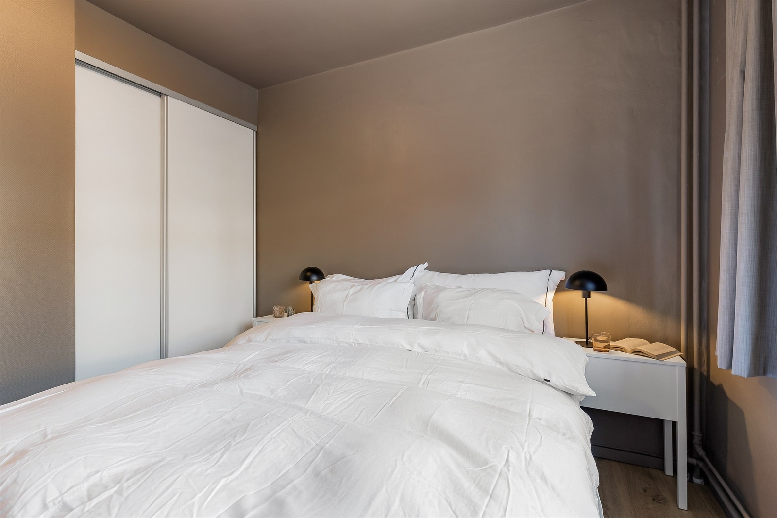 Her er det gode oppbevaringsmuligheter. Galleribilde