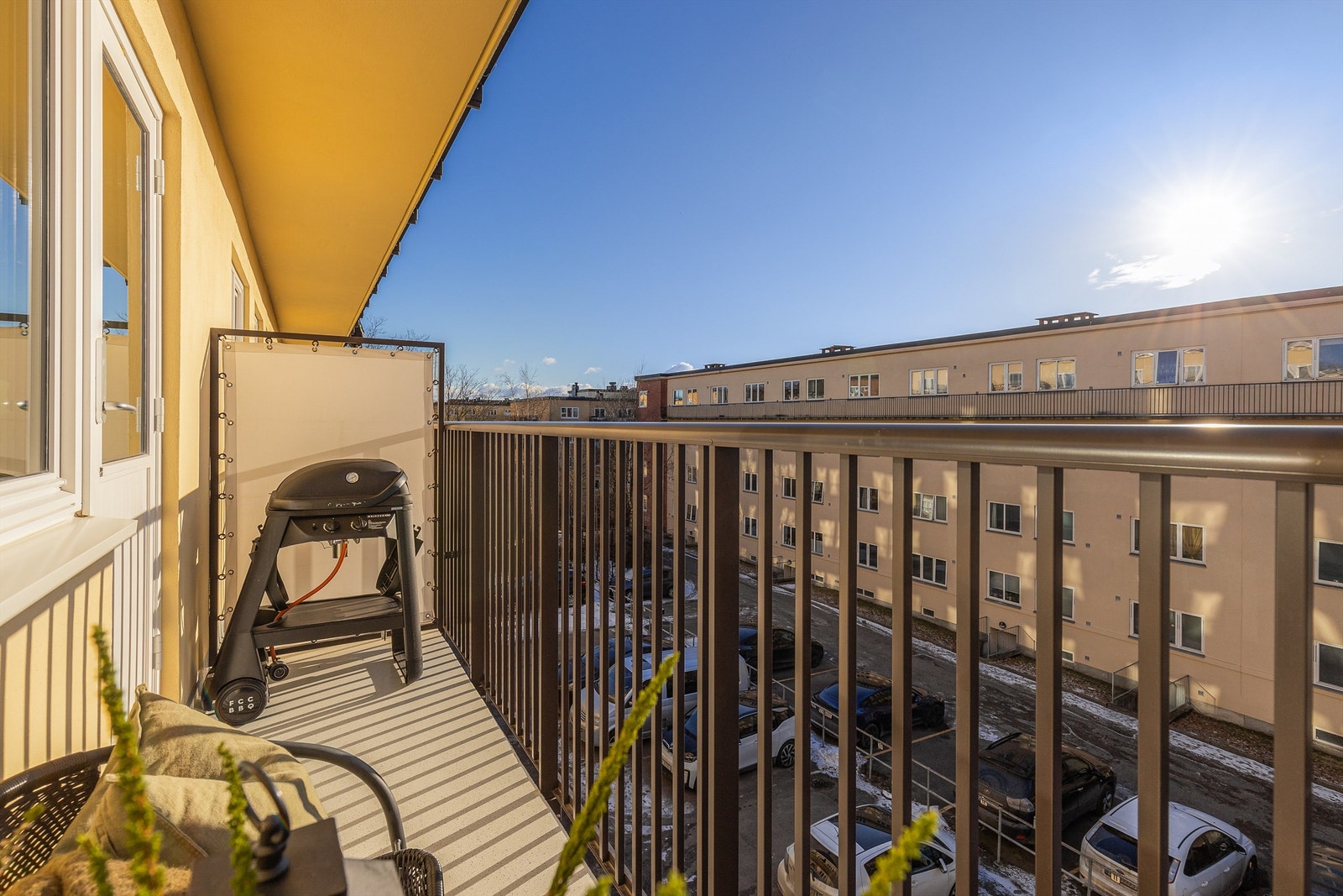 Her kan du nyte varmen fra solen fra midt på dagen og utover kvelden. Galleribilde