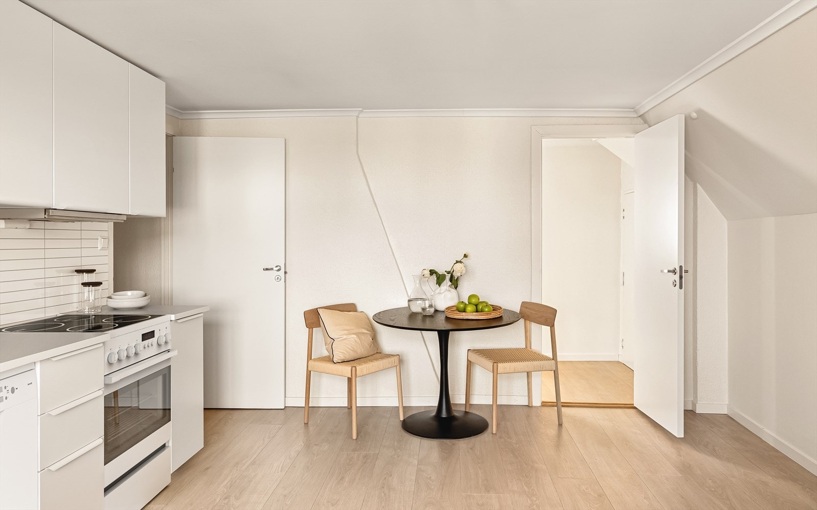 - Her kan du invitere familie og venner til en hyggelig middag - Galleribilde