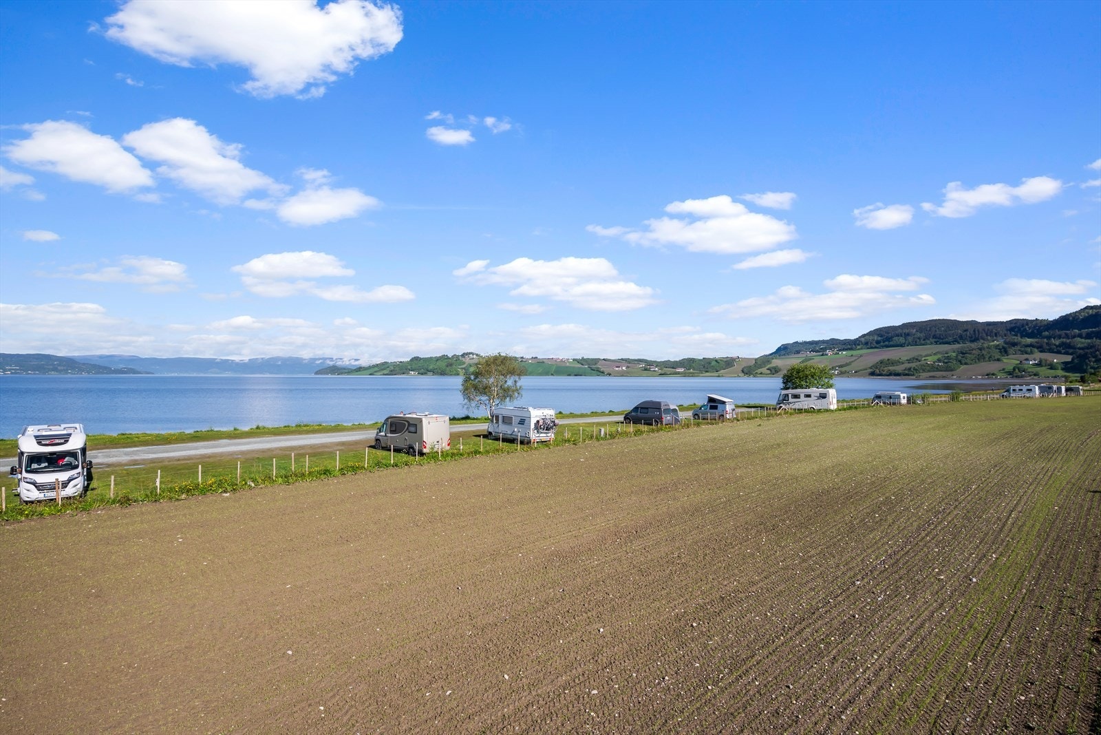 Flotte fellesområder og kun en spasertur til badestrand | Galleribilde