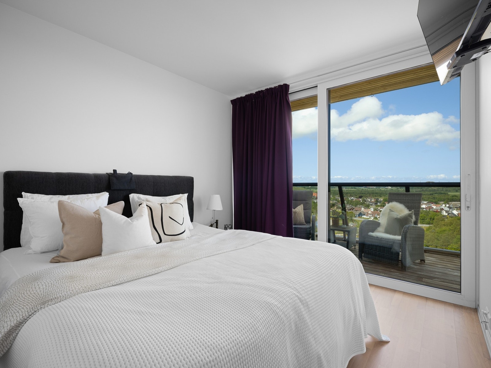 Hovedsoverommet har utgang til en privat terrasse Galleribilde