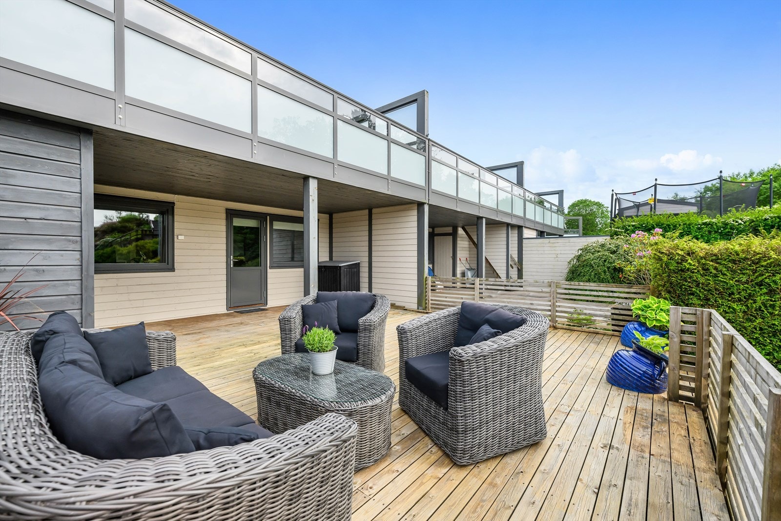 Fra hovedsoverommet er er det utgang til herlig, stor terrasse på hele 45m². Galleribilde