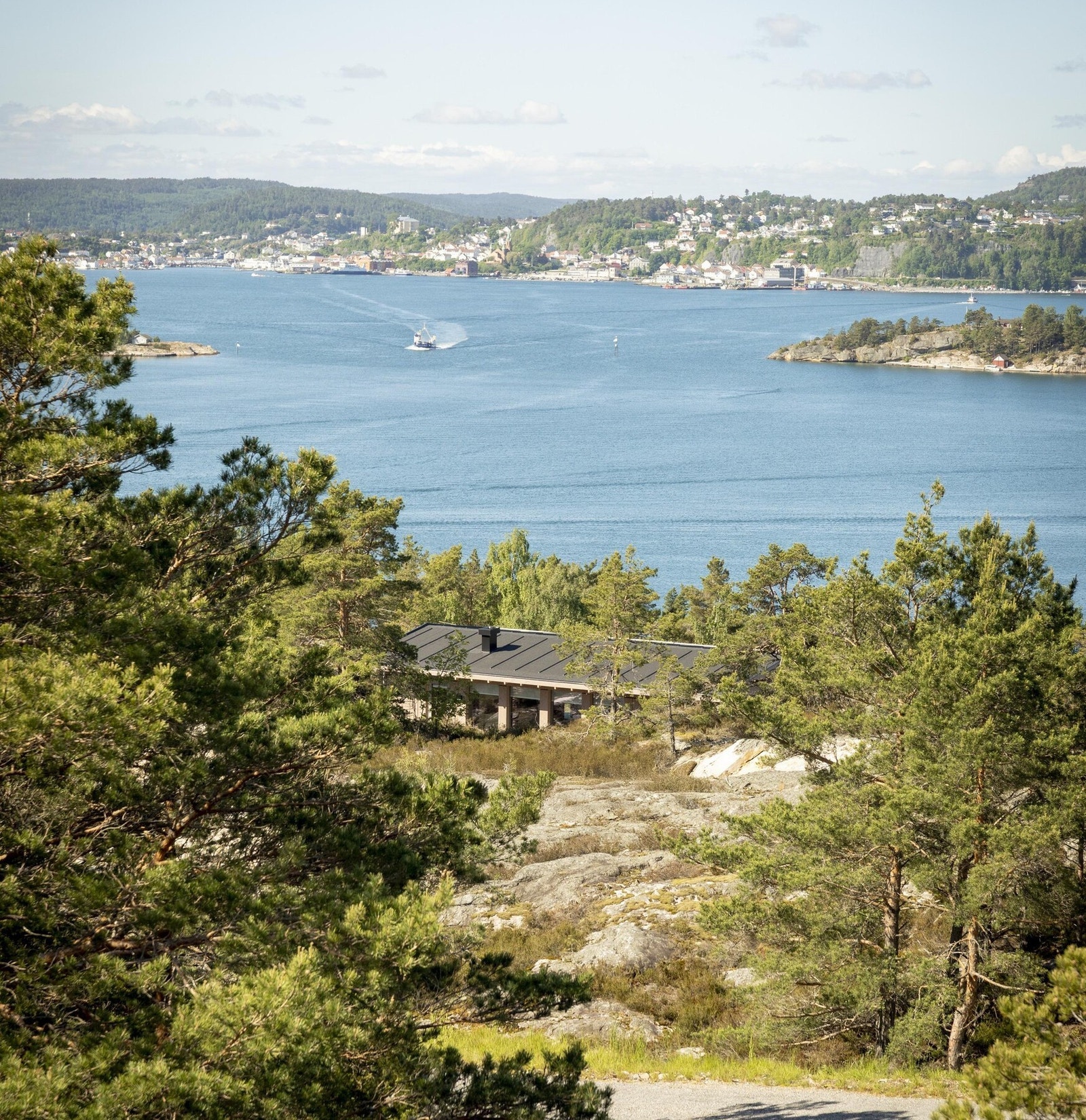 Foto fra tomteområdet mot Kragerø Galleribilde
