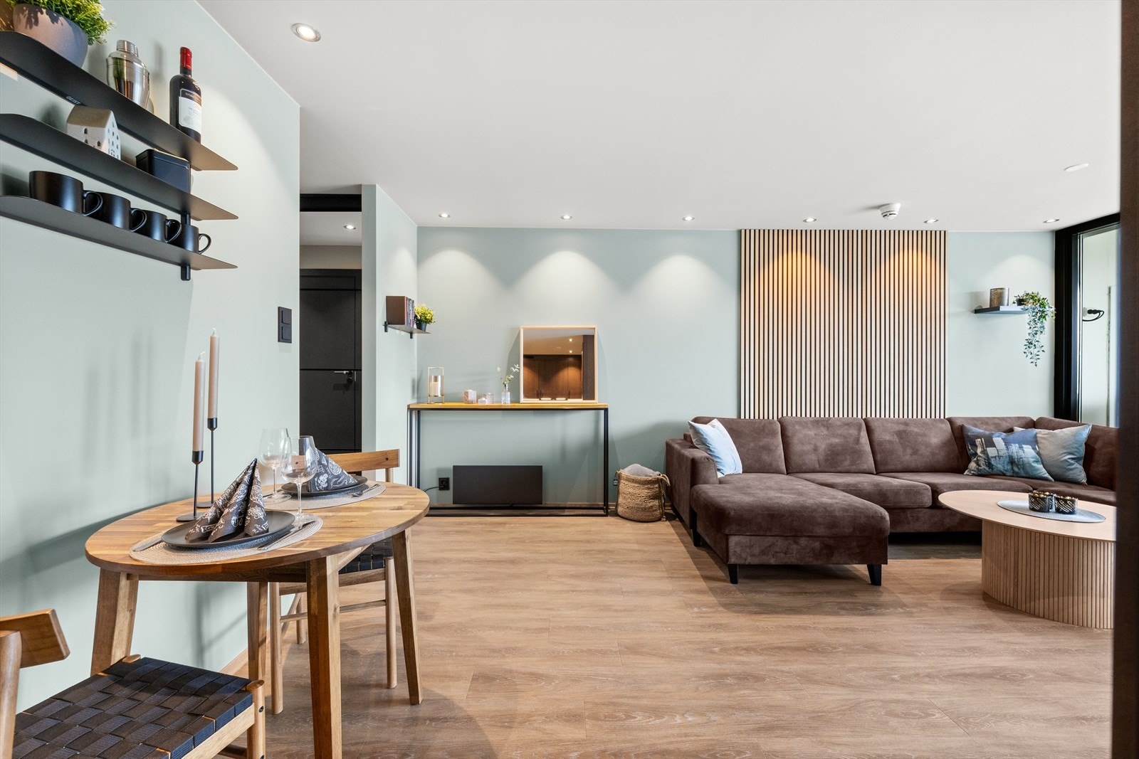 Naturlig plass for spisebord Galleribilde