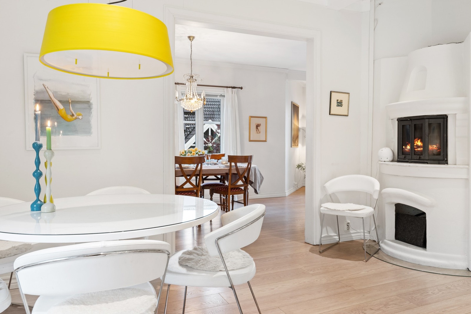 Selv kjøkkenet har peis! Galleribilde