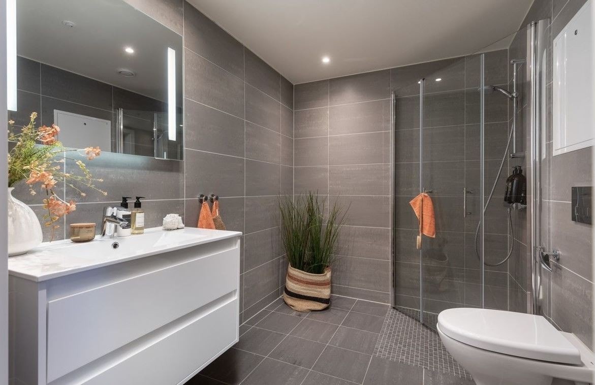 Bad med opplegg for vaskemaskin Galleribilde