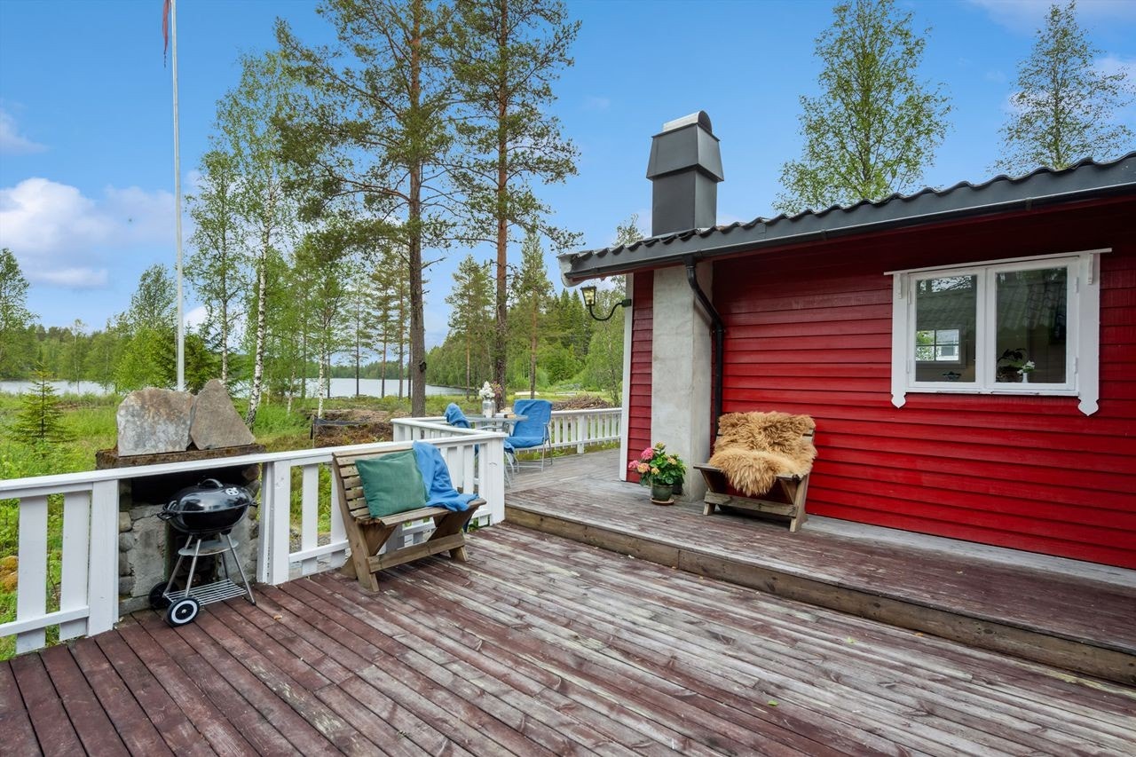 Terrassen er på hele 53 m² Galleribilde