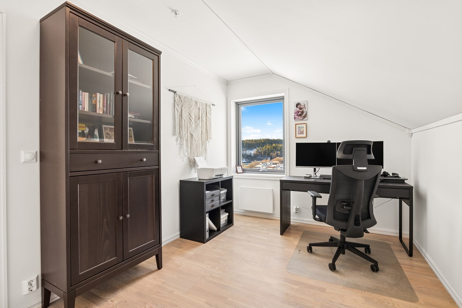 Oppholdsrom - hjemmekontor. Galleribilde