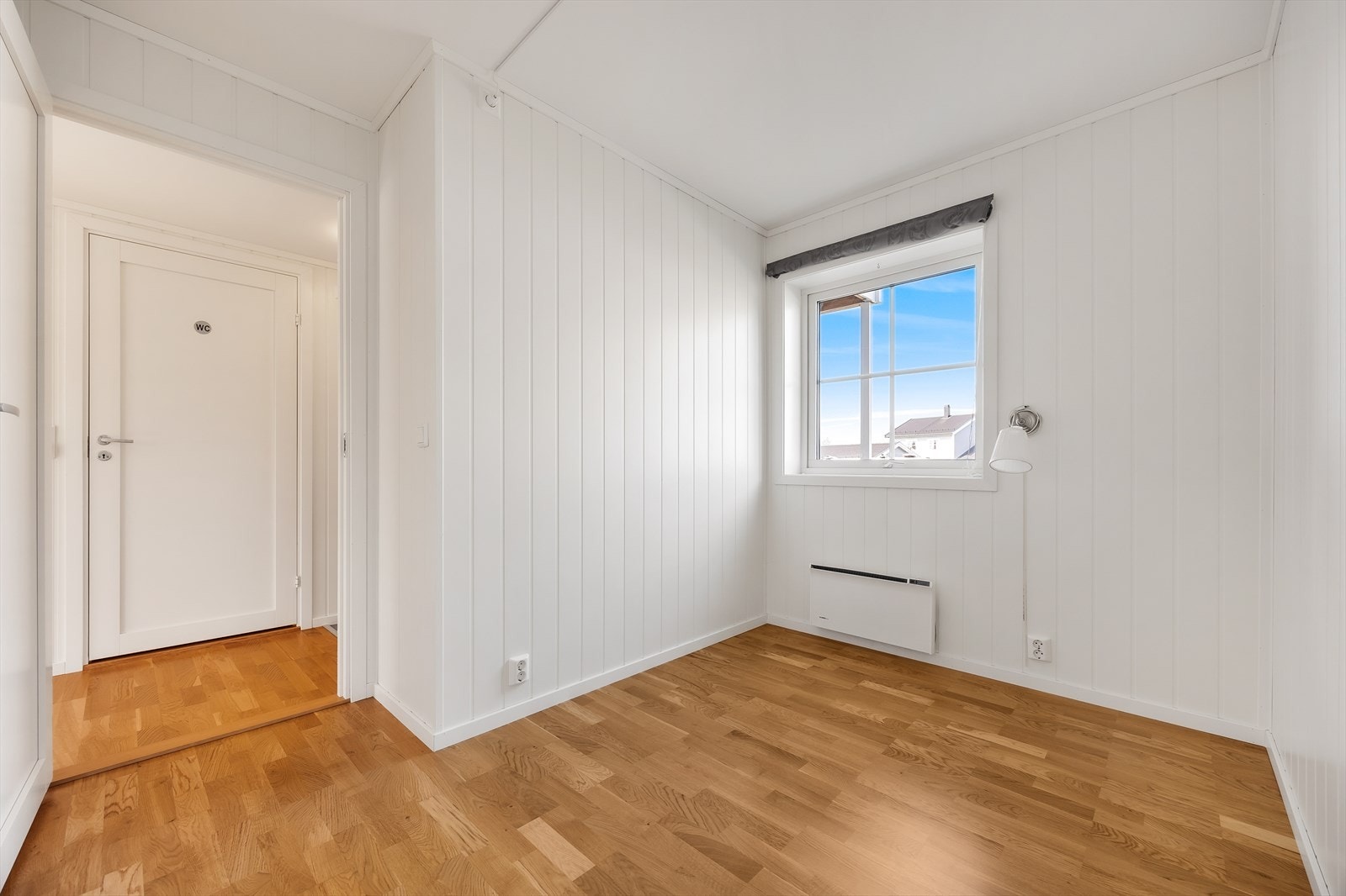 Soverom I er tilgjengelig fra stue, soverom II fra gang. Galleribilde