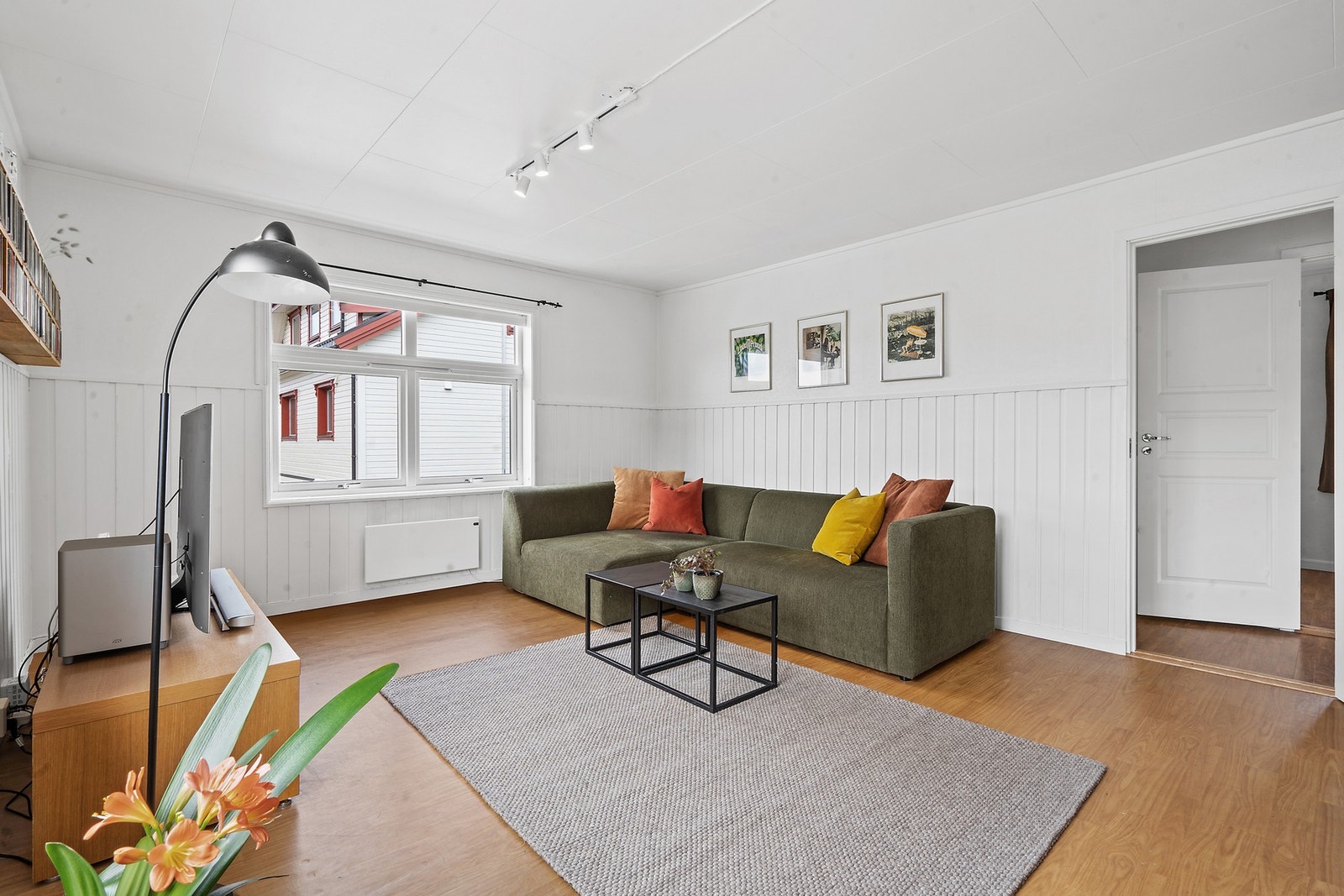 Soverom / Ekstra stue i 2 etg. Lys og fin med lysinnslipp fra 2 sider Galleribilde