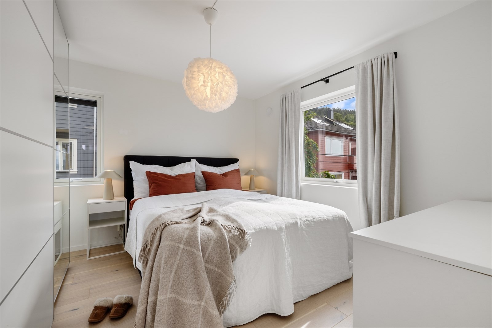 Soverommet har tilkomst fra stuen. Galleribilde