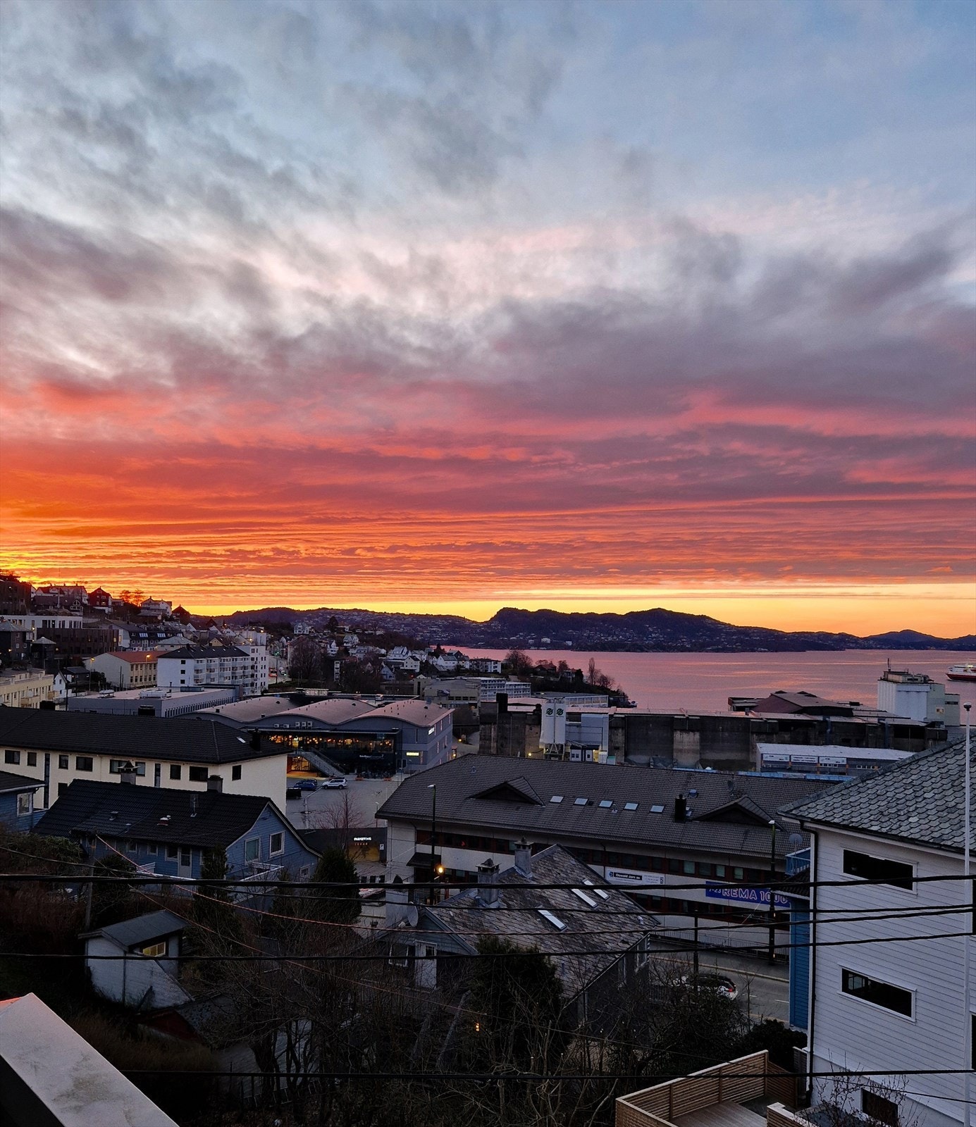 Sjekk den vakre himmelen! Galleribilde