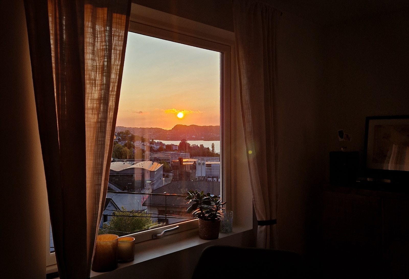 Privat bilde tatt av selger - magiske kveldsøyeblikk! Galleribilde