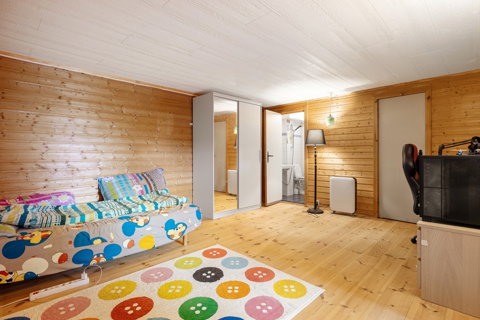 Kjellerstuen er romslig med god plass. Galleribilde