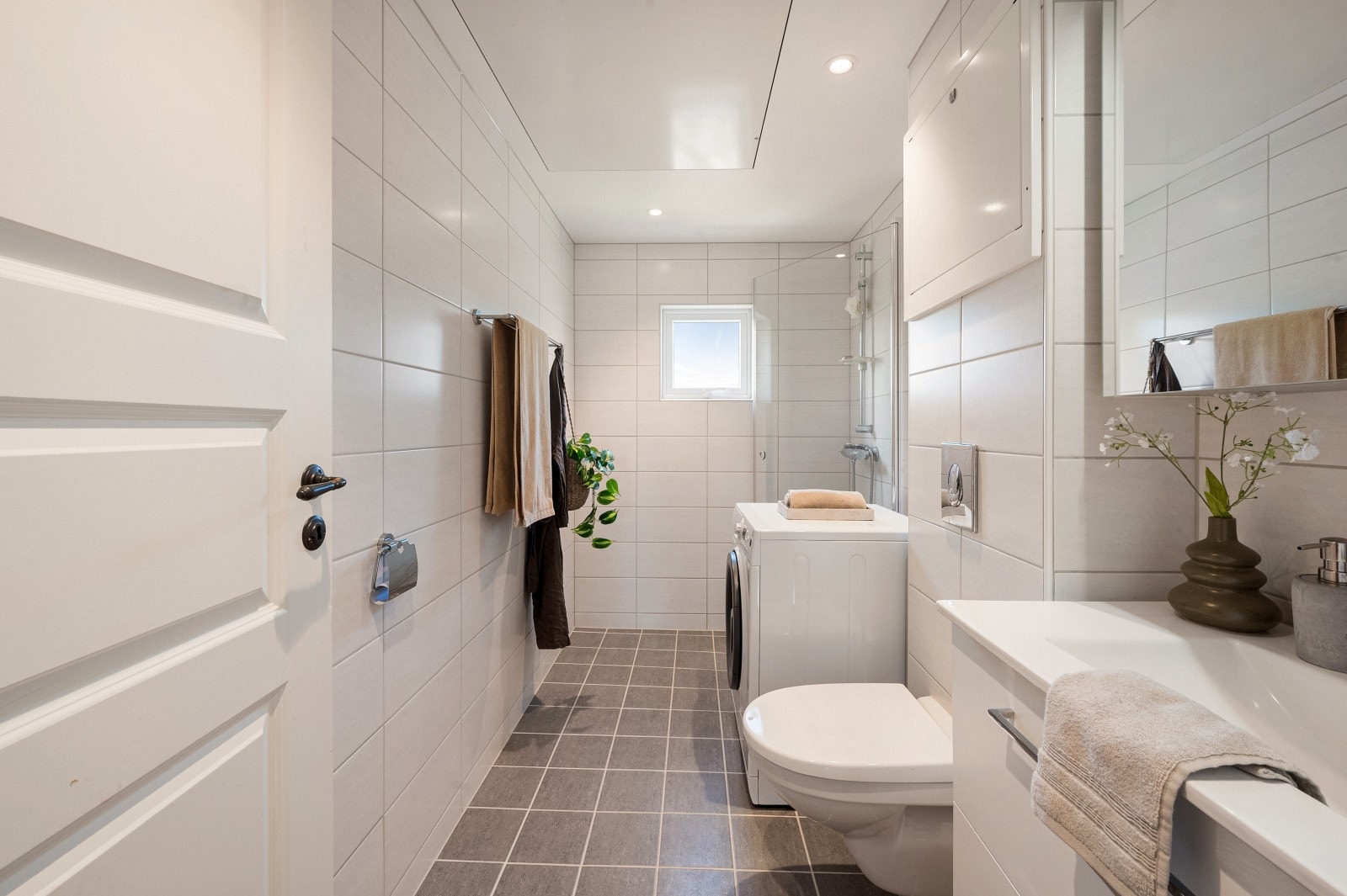 Badet er helfliset og pusset opp 2018 i regi av boretslaget. Galleribilde