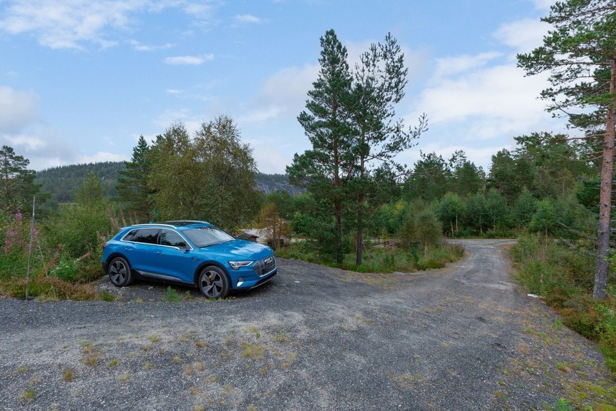 Parkeringsmuligheter på egen tomt. Galleribilde