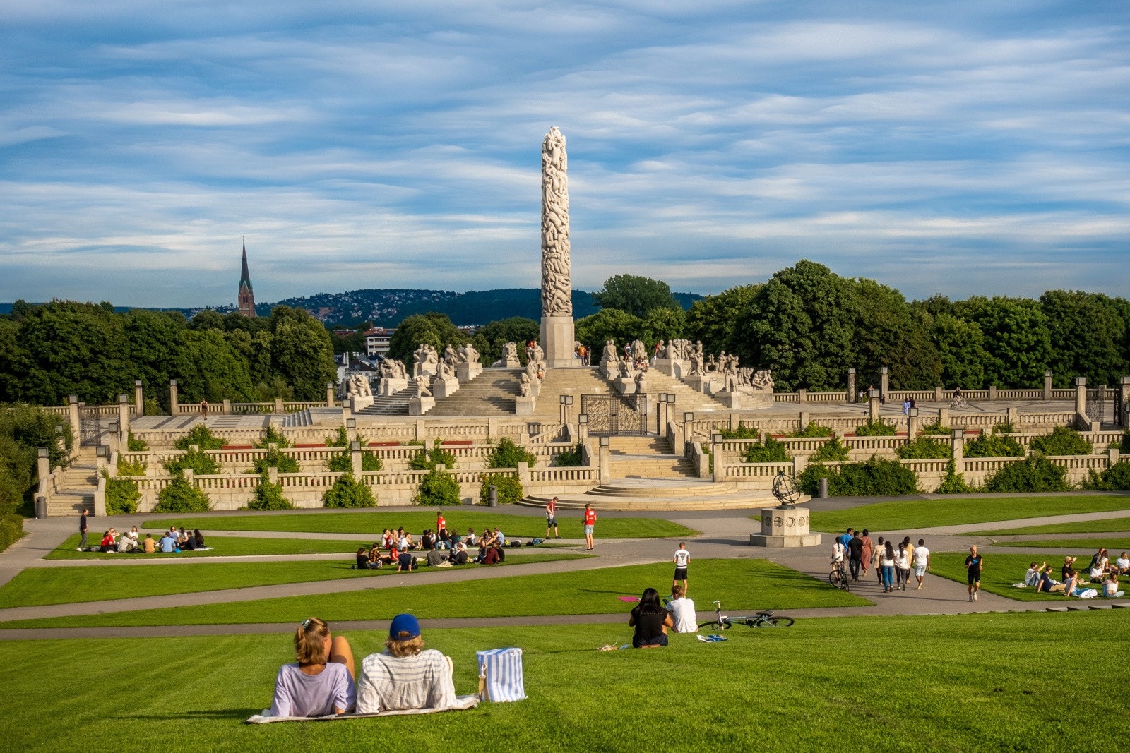 Frognerparken ligger også i gangavstand, med skulpturanlegget Vigelandsparken. Galleribilde