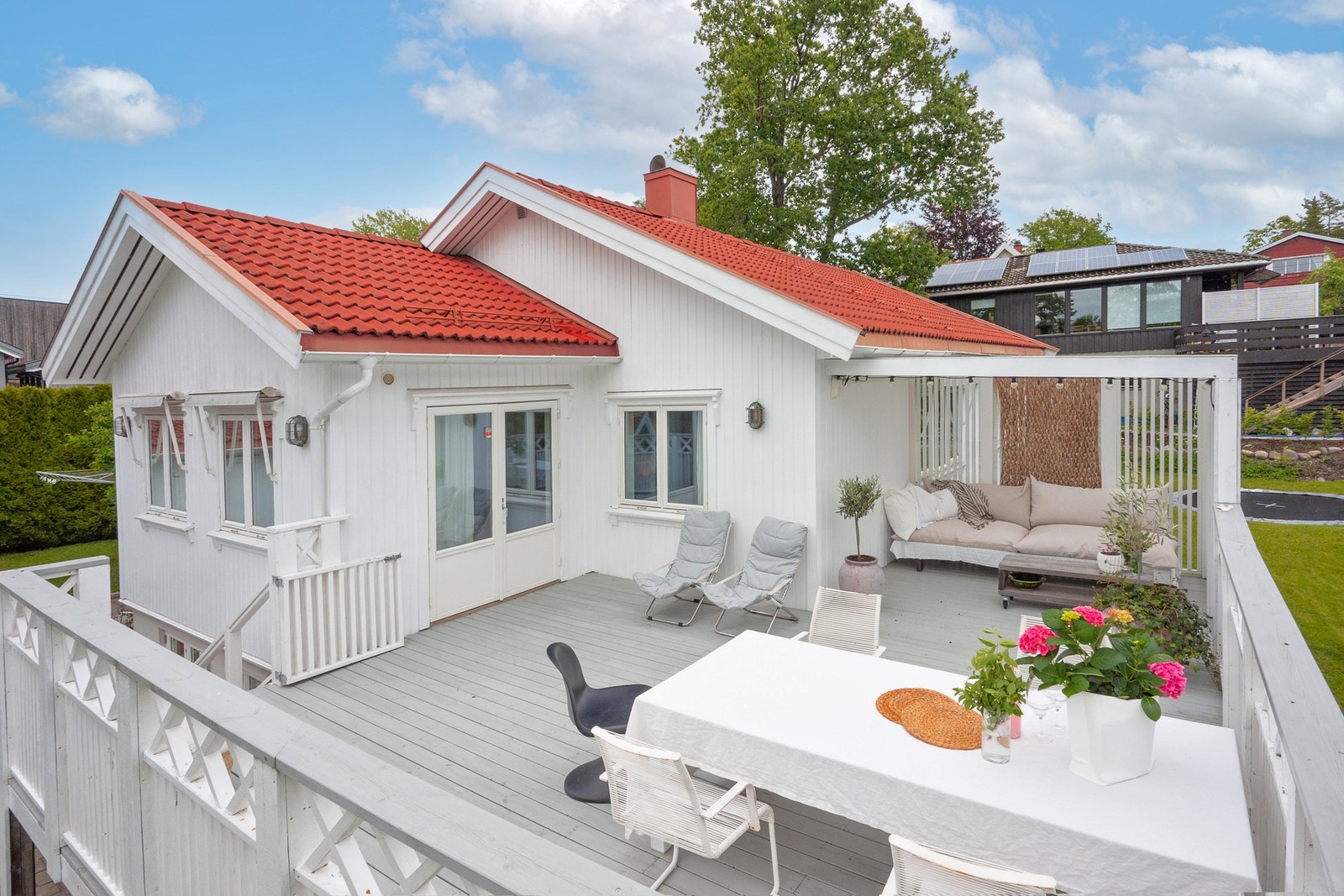 Veranda er på hele 36 kvm Galleribilde