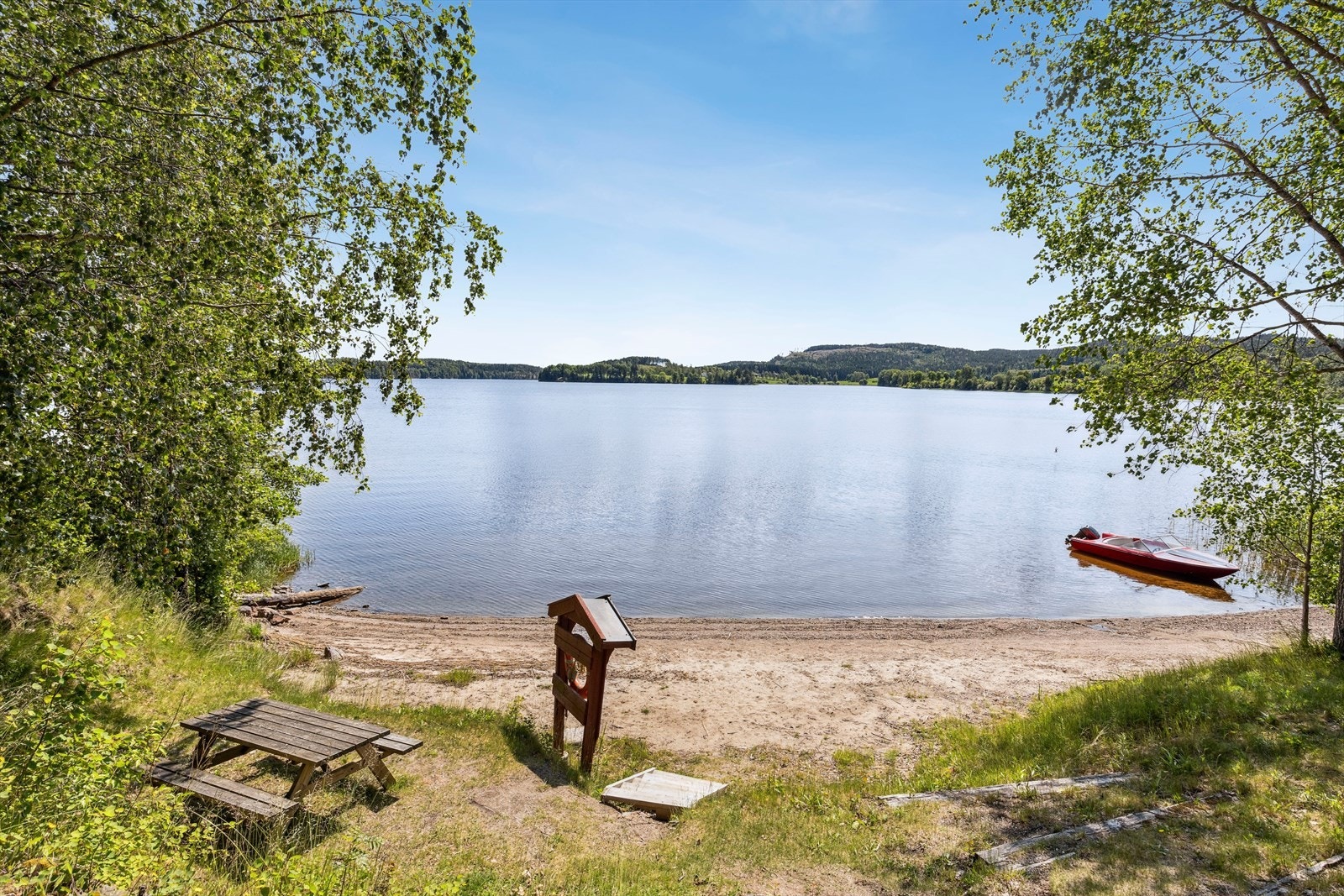 Få minutters gange til badestrand Galleribilde