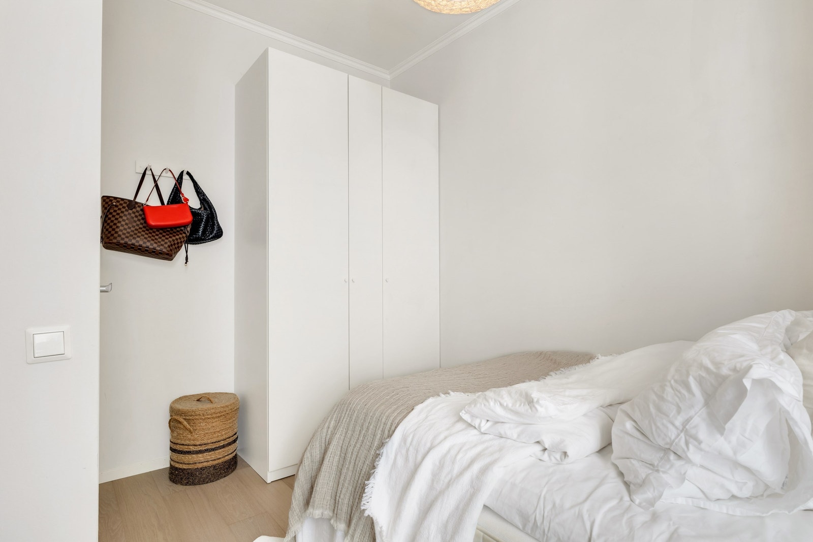 Også her er det plass til garderobeskap Galleribilde