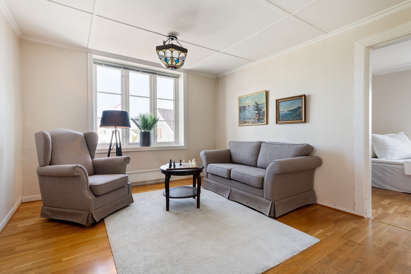 Sjekk denne stua. Plassen gjør at hele familien får hver sine soner Galleribilde