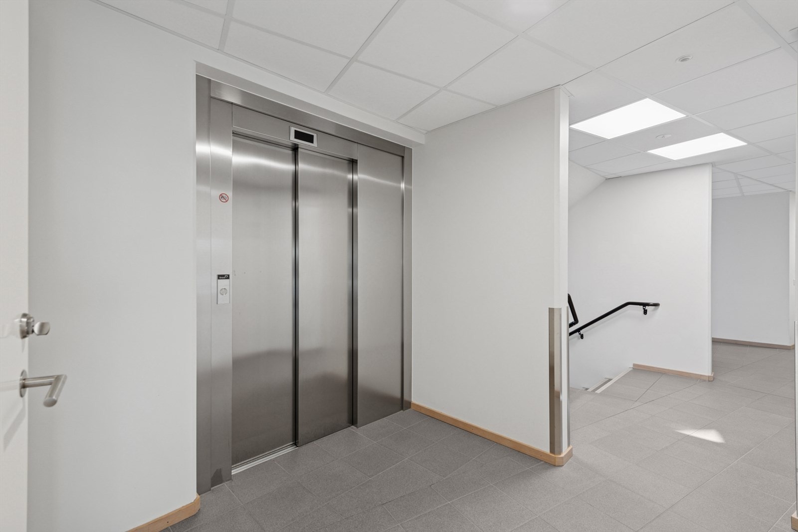 Det er heis i bygget. Galleribilde