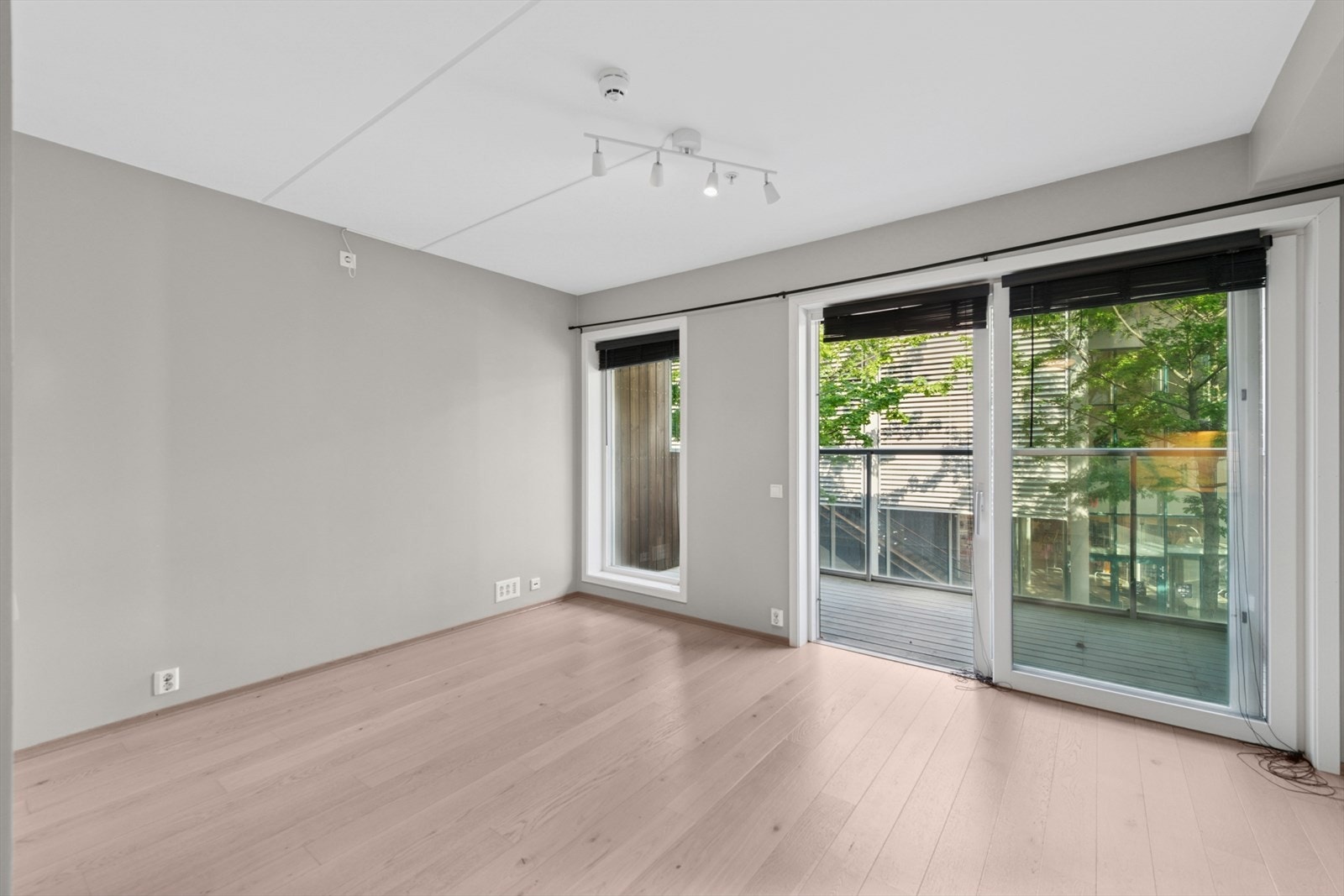 Her er det plass til en sofaseksjon med tilhørende TV-møblement og seng. Galleribilde