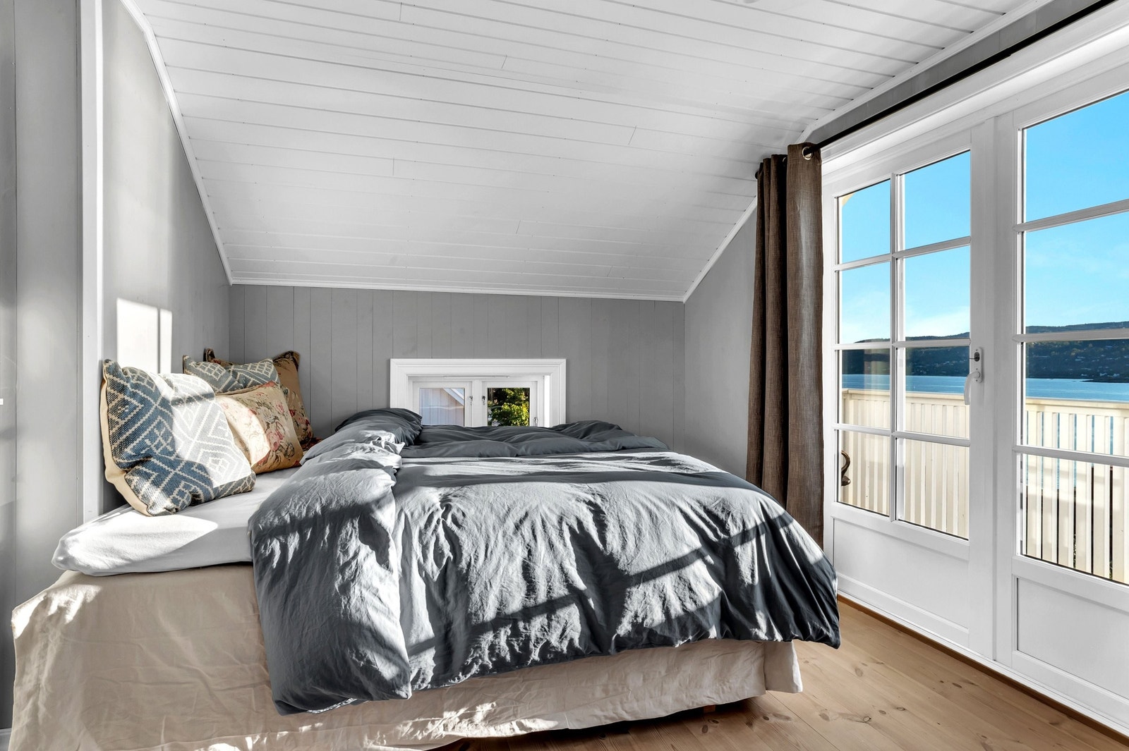 soverom 1 med balkong Galleribilde