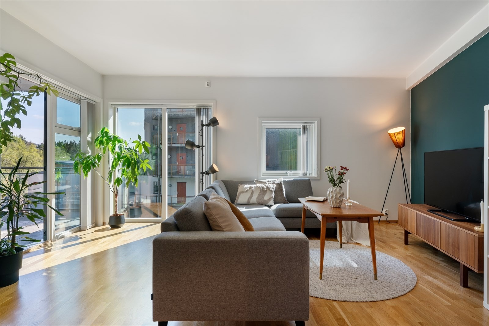 - Nordvik Bolig v/Remie Schjelderup Henriksen har gleden av å presentere Øvre Fyllingsveien 121 - Galleribilde