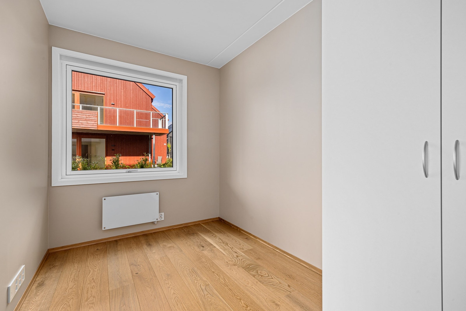 Gjesterom/kontor. Galleribilde