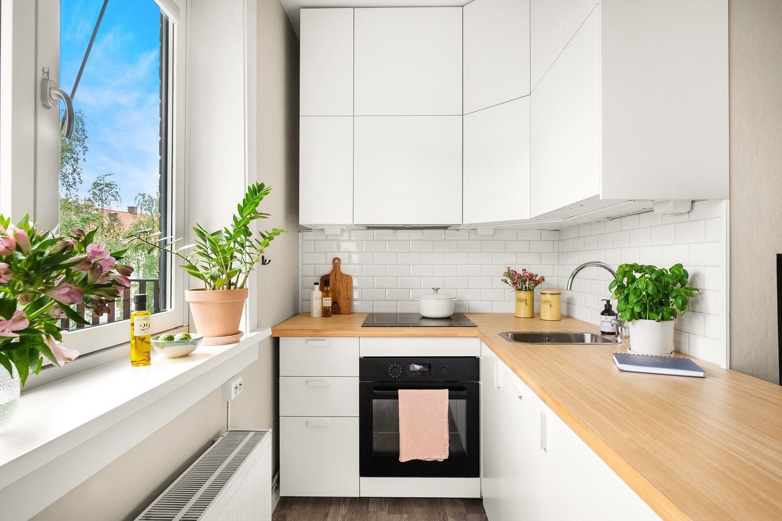 En lys og sjarmfull 1-roms andelsleilighet som ligger skjermet og tilbaketrukket på Sagene og Bjølsen Galleribilde