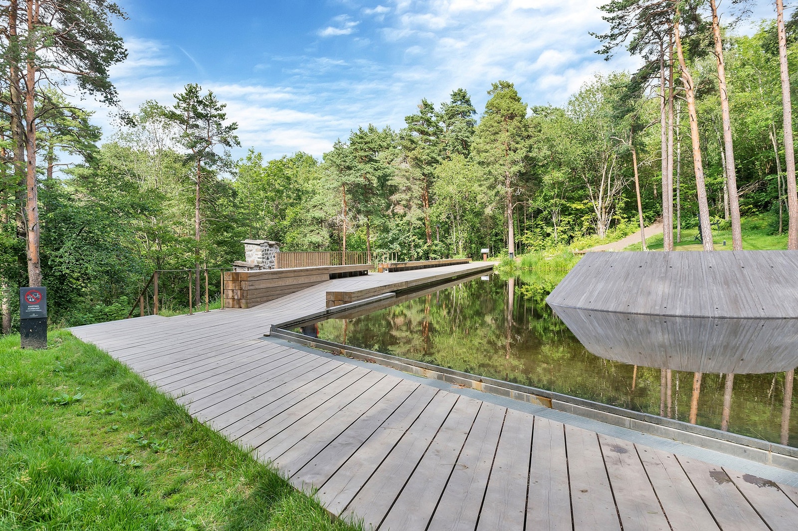 Det er også kort vei til den flotte Ekebergparken som også har skulpturpark. Galleribilde
