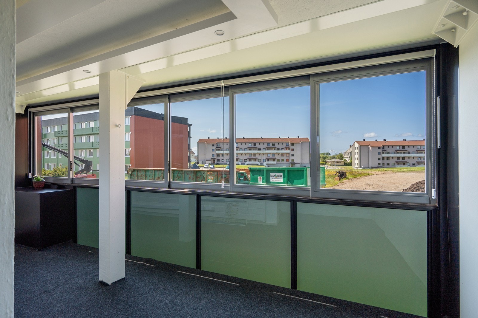 Herlig ny, inglasset terrasse Galleribilde