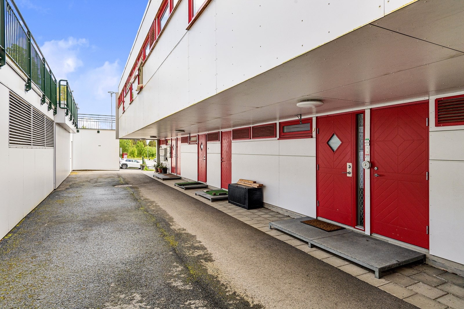 Inngangsparti. Galleribilde