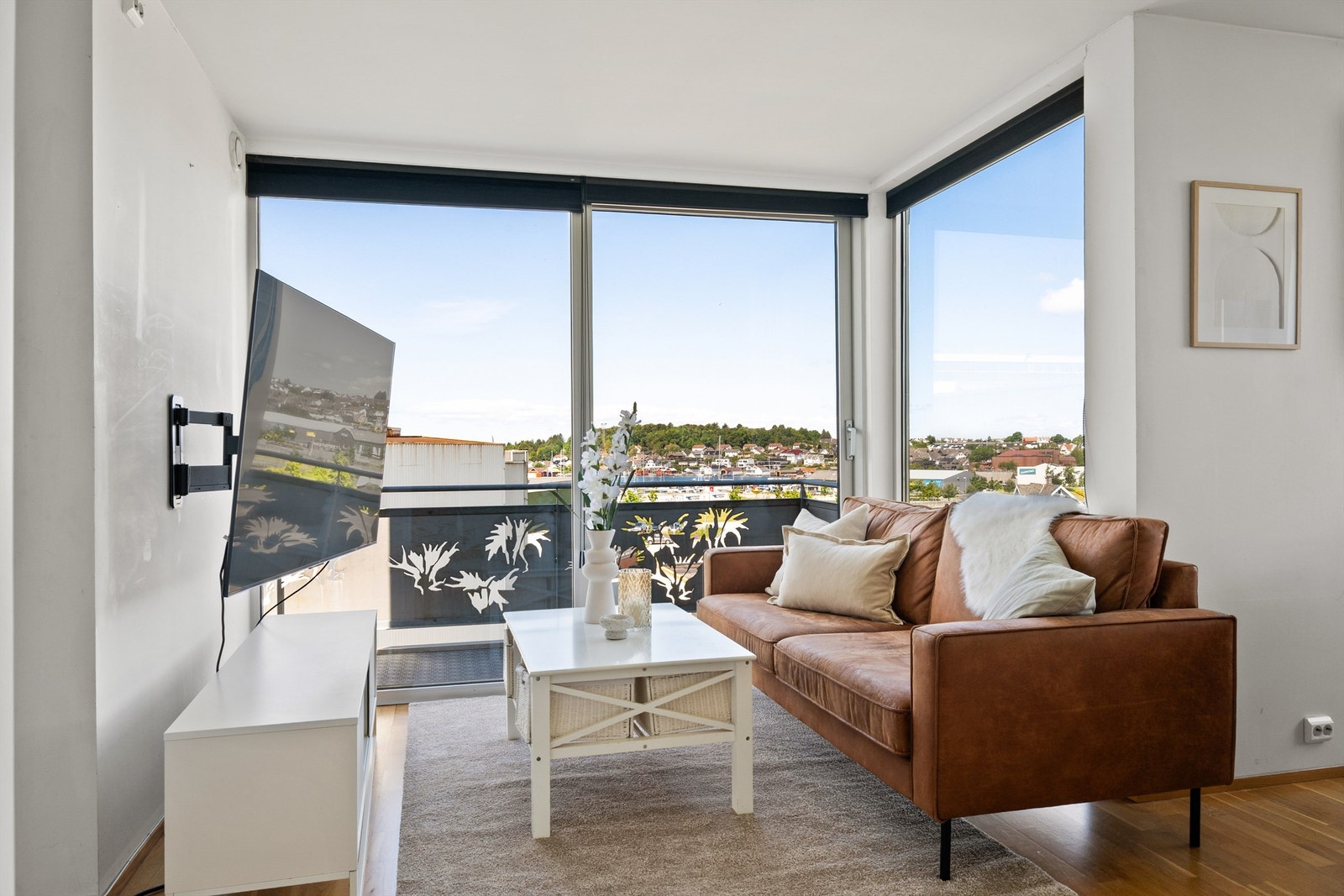 TV- og internett er inkl. i felleskostnader Galleribilde