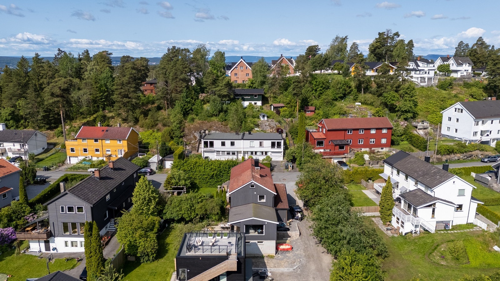 Kort gangavstand til Munkerud barneskole og Nordseter ungdomsskole. Galleribilde