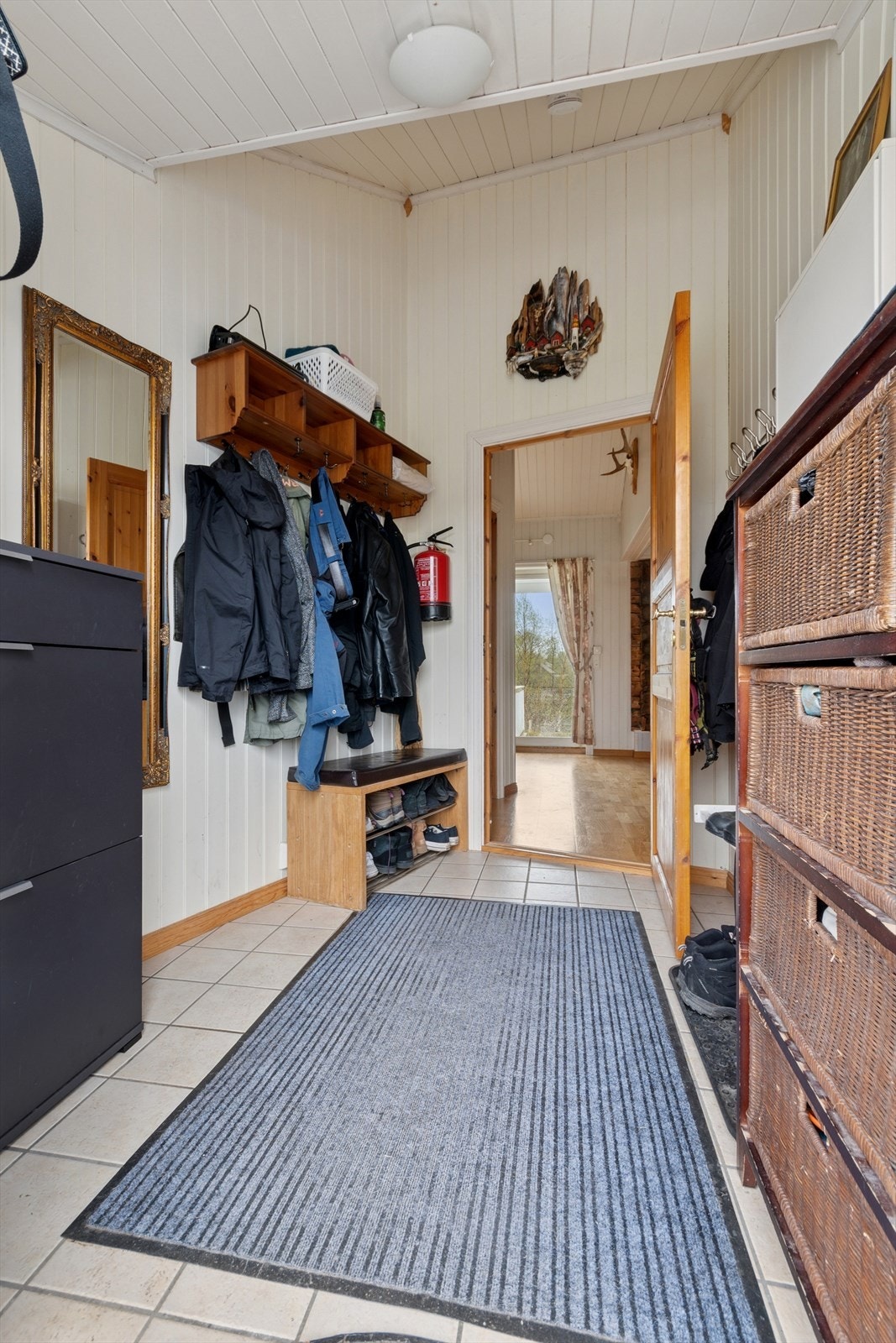 Entré inn i "våningshuset" Galleribilde