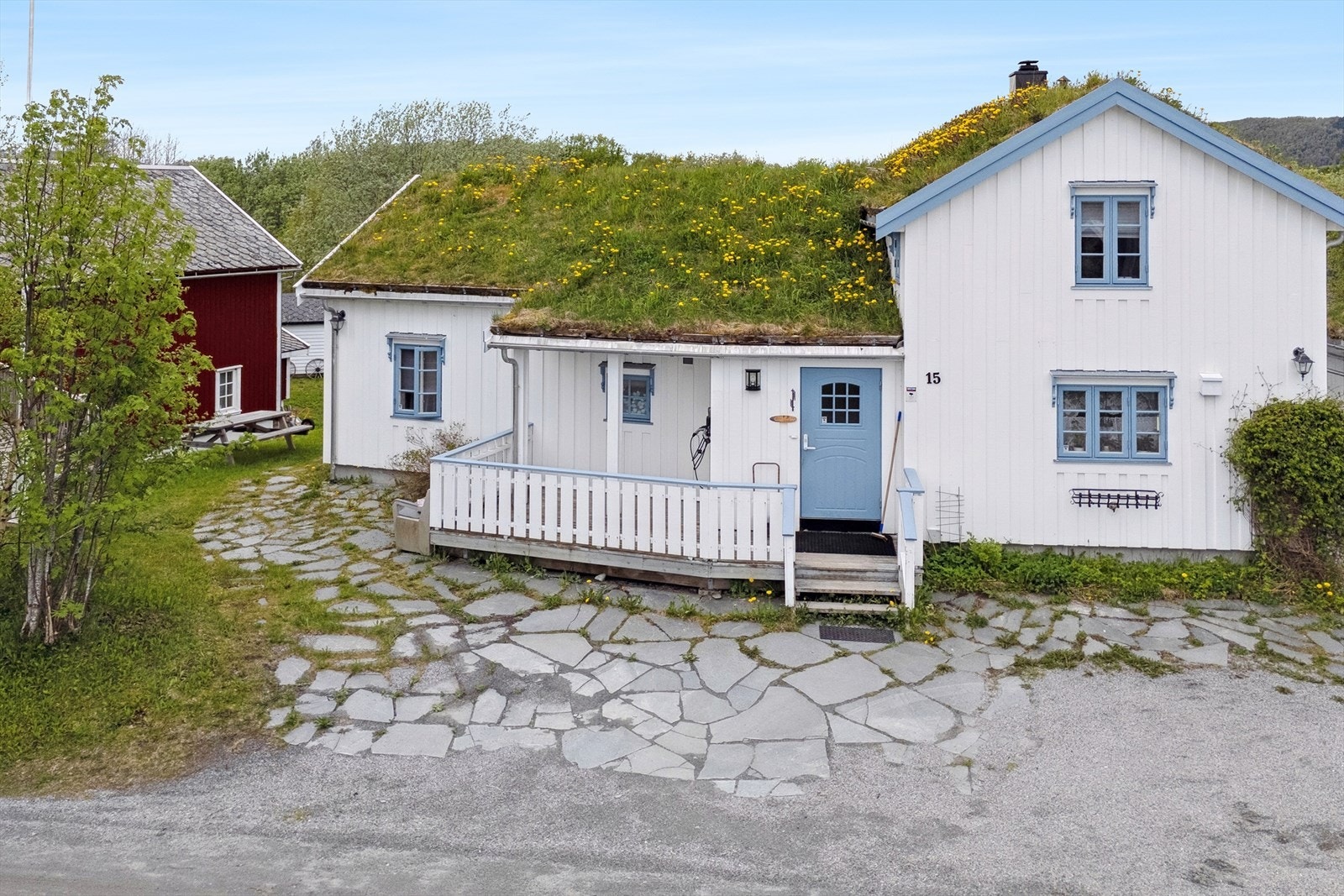 Huset ble revet hvor tømmerdelen ble delvis tatt ned og tatt inn i huset da det ble gjenbygd i 2008 Galleribilde