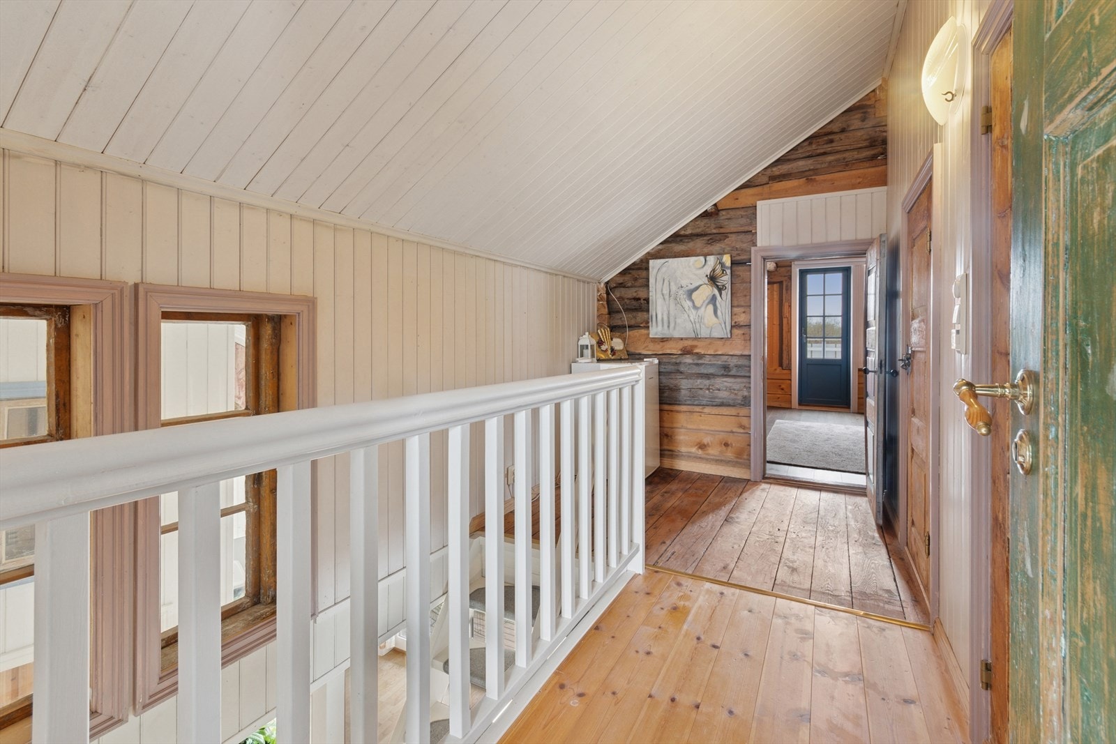 Sjarmerende mellomgang i 2. etasje. Galleribilde