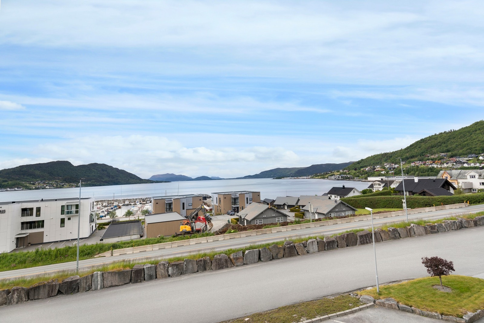Midtsommers kan solen nytes til langt på kveld. Galleribilde
