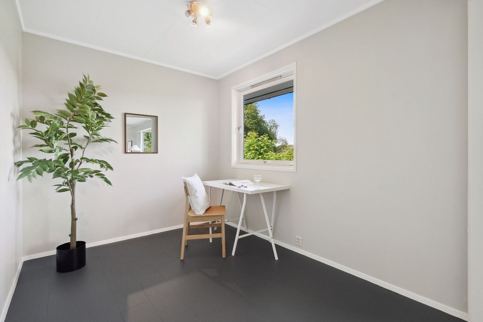 Soverom nr 3 - brukes som en del av stuen Galleribilde