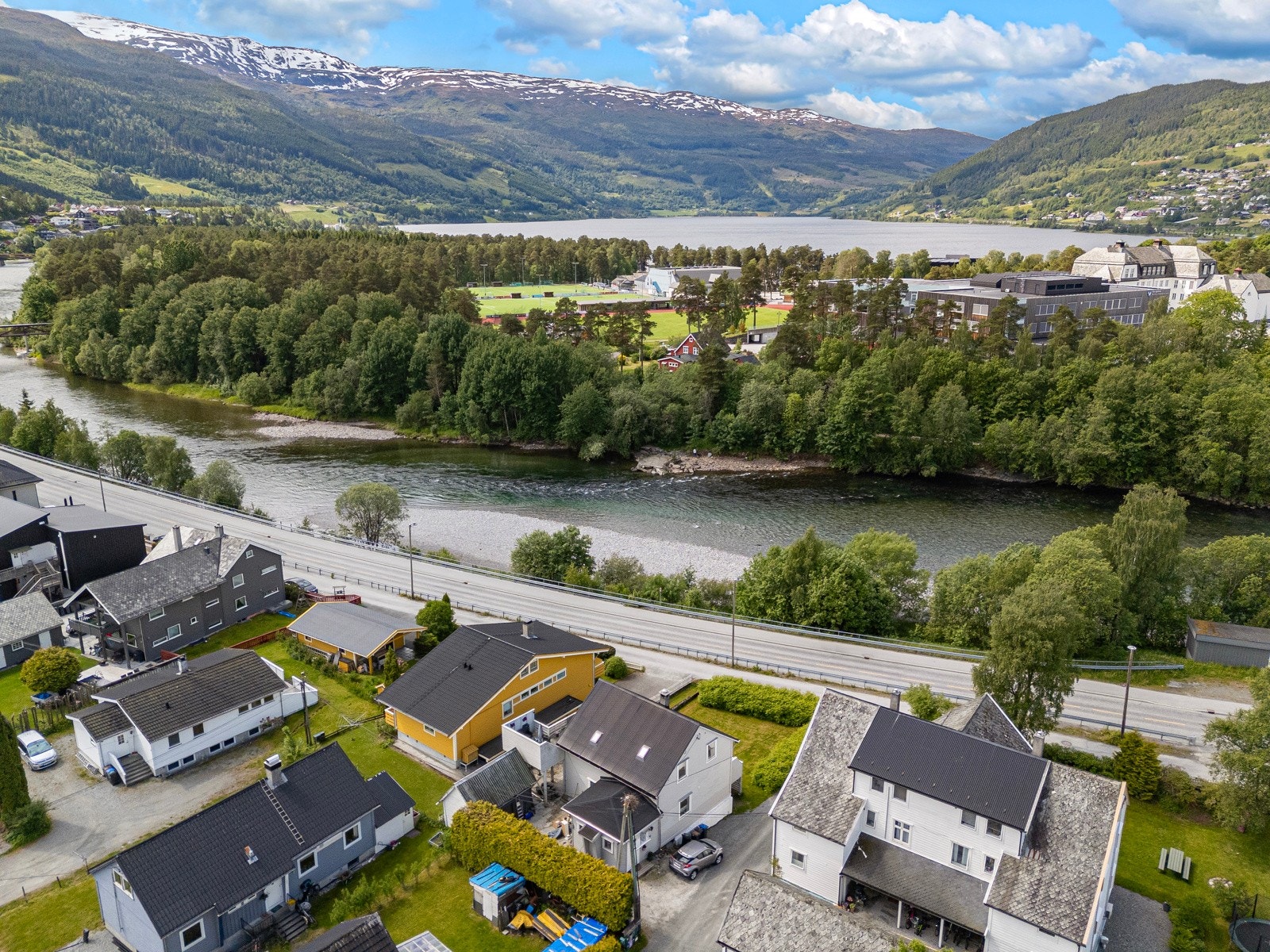 Leiligheten har gode solforhold. Galleribilde