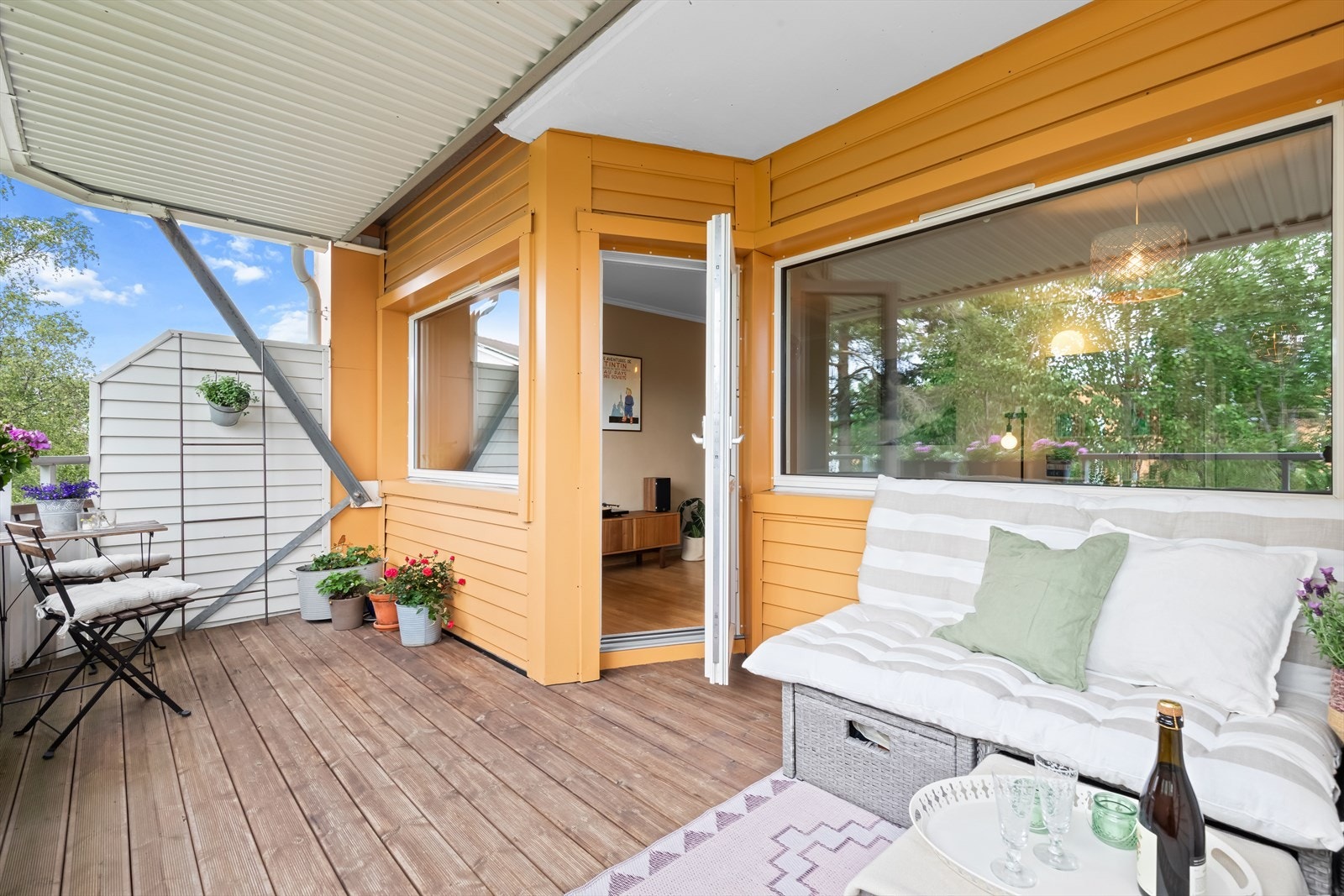 Fra stuen har du utgang til en stor balkong med gode solforhold. Galleribilde