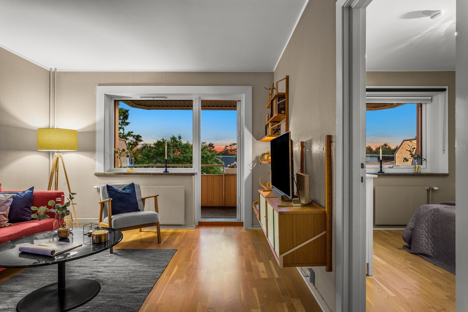 Lagringsplass i tilhørende kjellerbod og loftsbod, totalt 19 kvm. Galleribilde