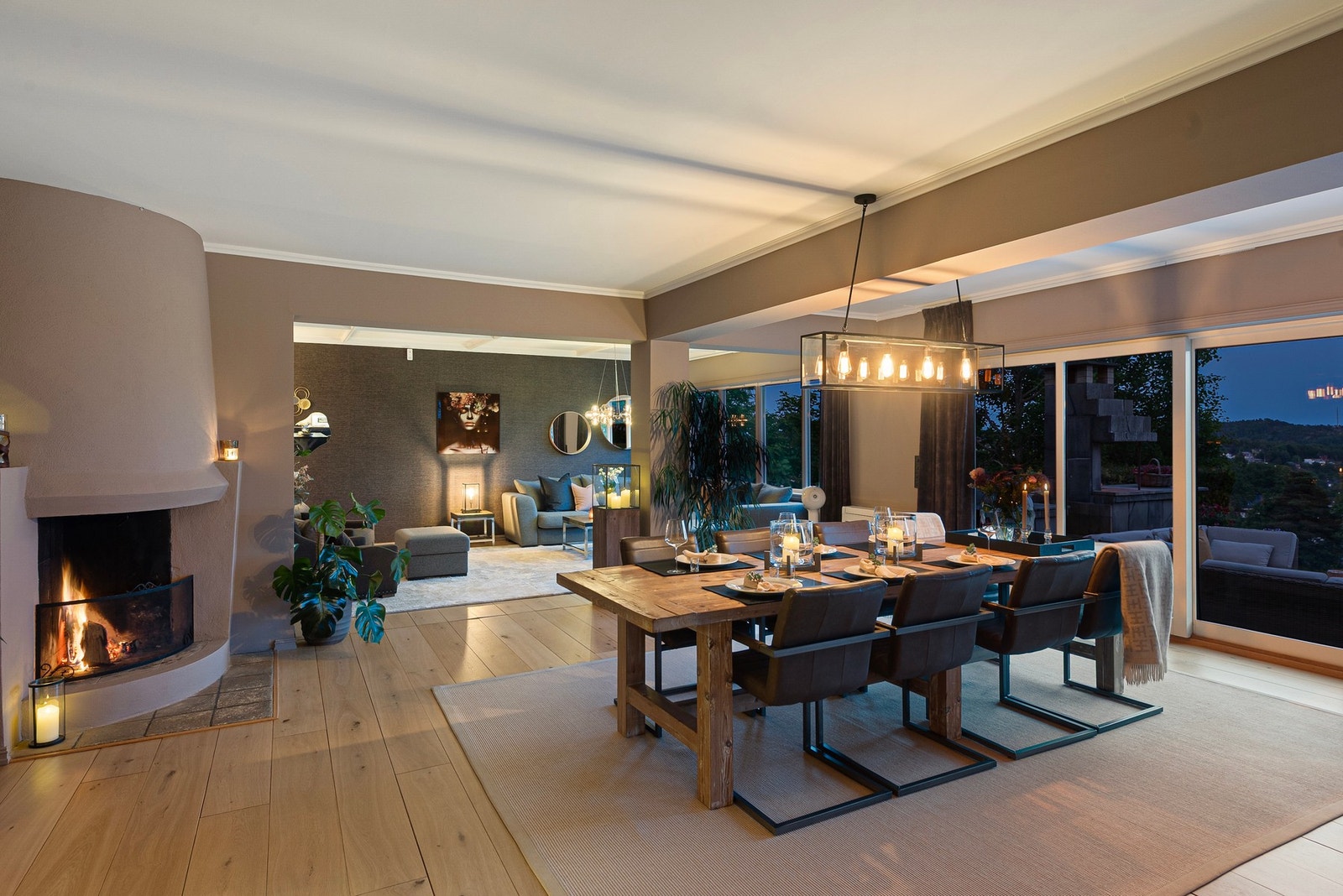 Stuen er fantastisk på kveldstid Galleribilde