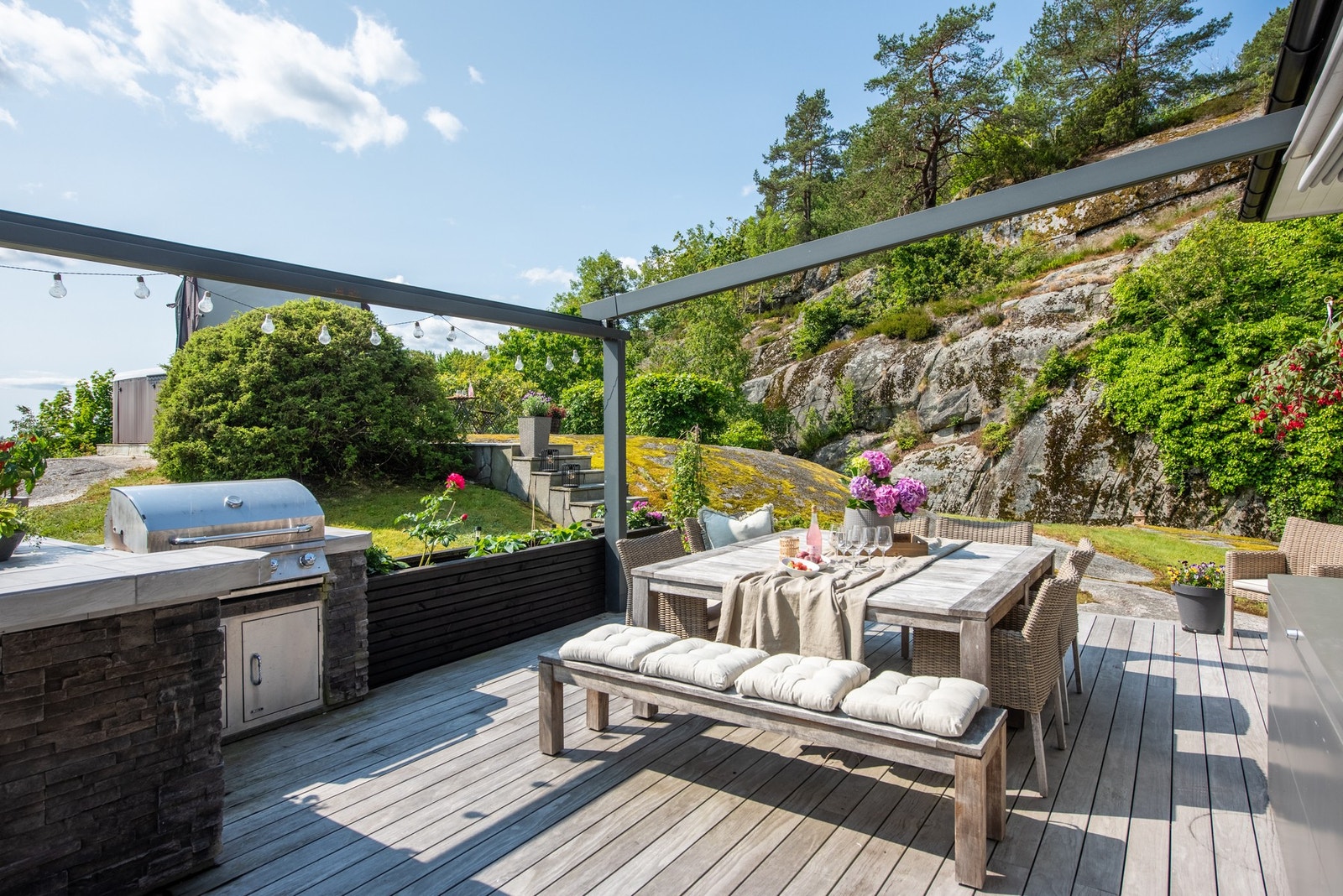 Med etablert grillområde kan du med enkelhet ta middagen i det fri Galleribilde