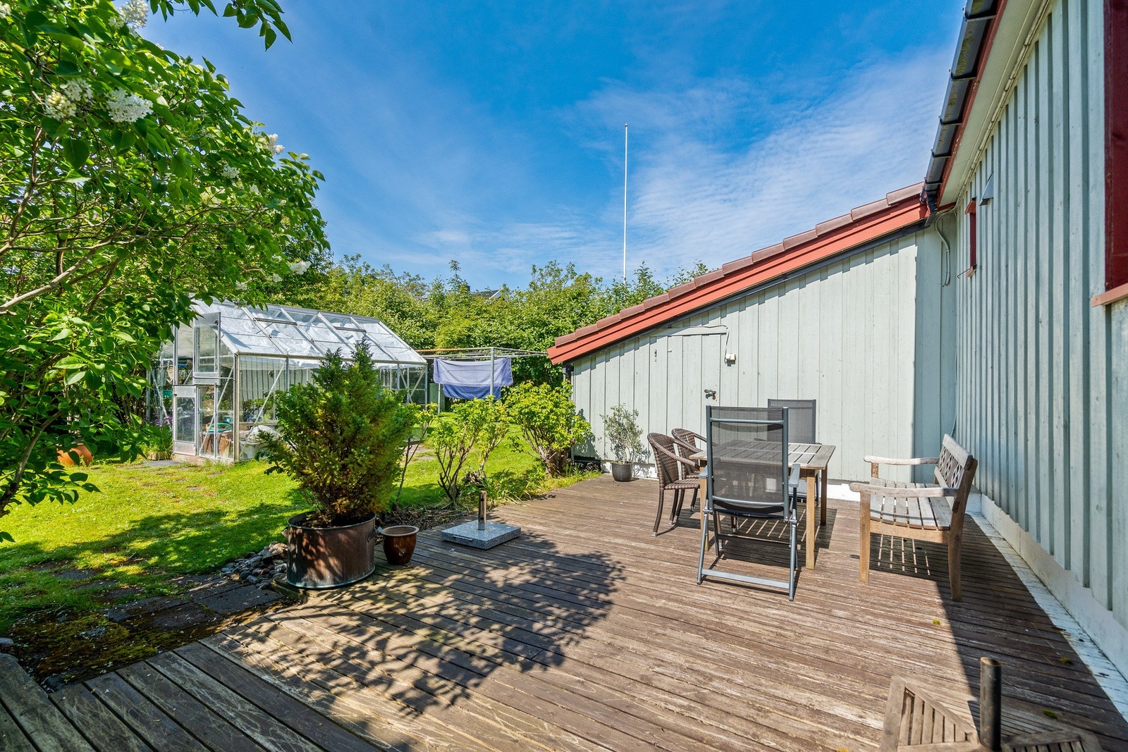 Uteplass Galleribilde