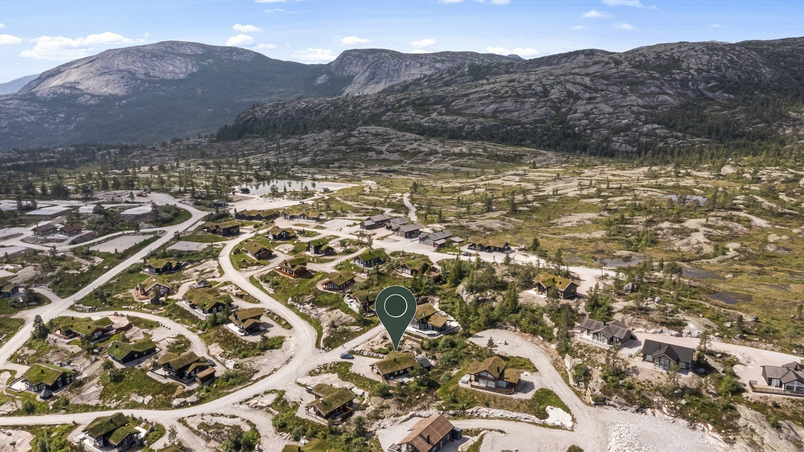 Området er skrånende og man kan nyte de flotteste soloppganger, nydelig utsikt over omkringliggende landskap samt nærmest ski in/ski out til alpinanlegget. Galleribilde